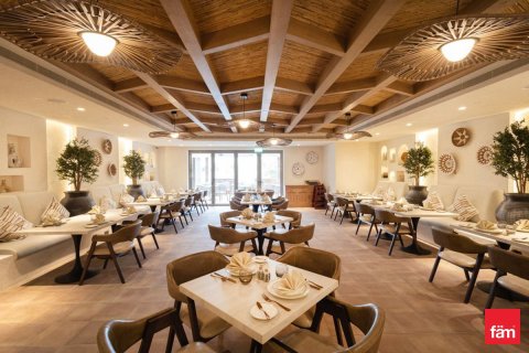 Hotel Apartment in Palm Jumeirah, Dubai 1 bedroom, 116.1 sq.m. № 60339 - photo 11