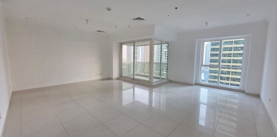 Квартира в Дубае, 2 спальни, 160.8м², № 55708