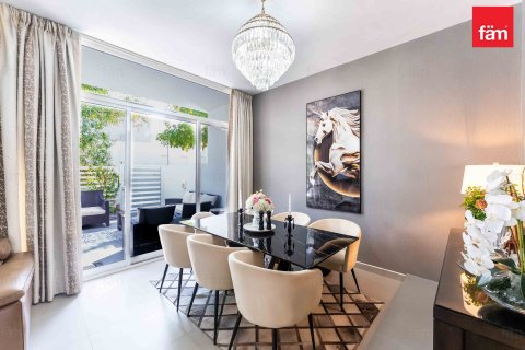 Adosado en Dubai, 3 dormitorios, 293.7 m², № 55707 - foto 15