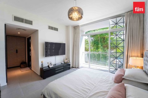 Adosado en Dubai, 3 dormitorios, 293.7 m², № 55707 - foto 9