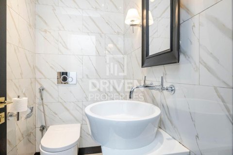 Apartment in Business Bay, Dubai 1 bedroom, 75.99 sq.m. № 128031 - photo 11