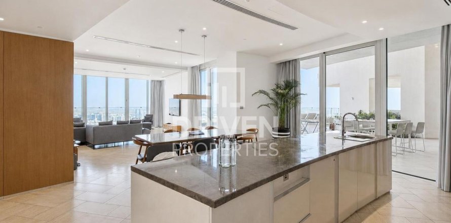 Apartment in Jumeirah Village Circle, Dubai 4 bedrooms, 511.8 sq.m. № 135966