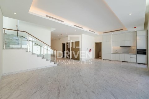 Villa in District One, Mohammed Bin Rashid City, Dubai 4 bedrooms, 595.69 sq.m. № 135964