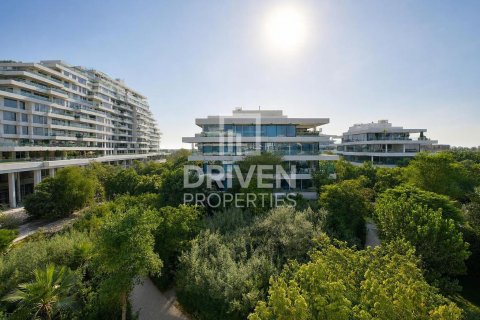 Appartement à Ashjar, Al Barari, Dubai, 2 chambres, 372.08 m², № 135962 - photo 2