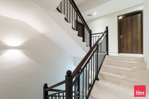 Maison de ville à Dubai, 5 chambres, 112.2 m², № 50913 - photo 9