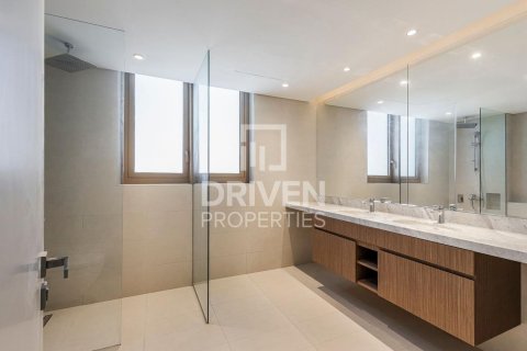 Ático en La Mer, Jumeirah, Dubai, 5 dormitorios, 822.47 m², № 136972 - foto 9