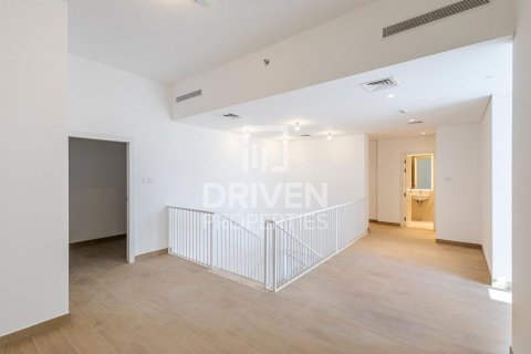 Ático en La Mer, Jumeirah, Dubai, 5 dormitorios, 822.47 m², № 136972 - foto 11