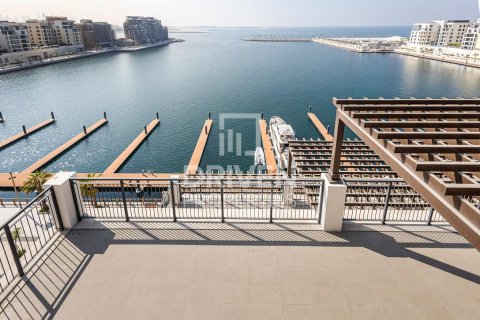 Ático en La Mer, Jumeirah, Dubai, 5 dormitorios, 822.47 m², № 136972 - foto 7