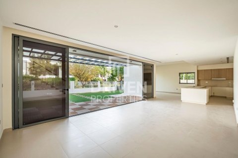 Villa en Sidra Villas, Dubai Hills Estate, Dubai, 5 dormitorios, 395.49 m², № 136973 - foto 4