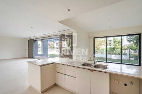 Villa en Sidra Villas, Dubai Hills Estate, Dubai, 5 dormitorios, 395.49 m², № 136973 - foto 18