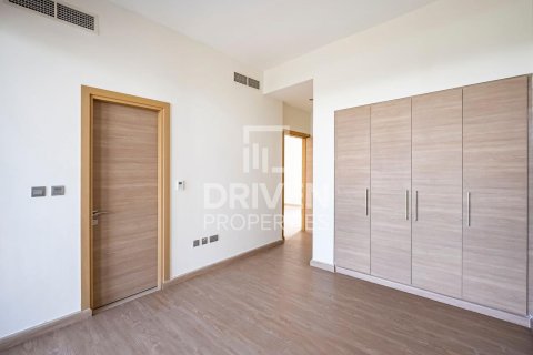 Villa en Sidra Villas, Dubai Hills Estate, Dubai, 5 dormitorios, 395.49 m², № 136973 - foto 14