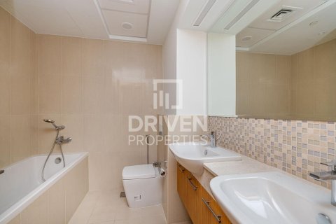 Apartment in Bellevue Towers, Downtown Dubai (Downtown Burj Dubai), Dubai 2 bedrooms, 95.13 sq.m. № 136974 - photo 14