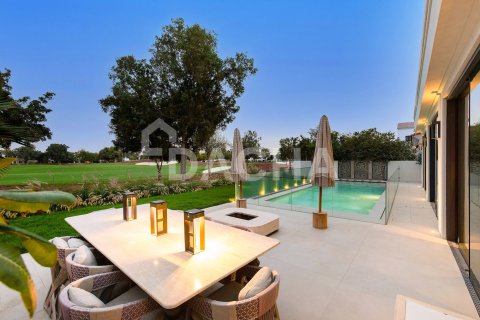Villa en Jumeirah Golf Estates, Dubai, 5 dormitorios, 650 m², № 105124 - foto 11