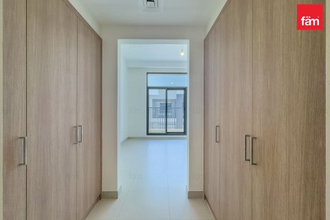 Villa in Dubai 5 bedrooms, 373.1 sq.m. № 64449 - photo 26