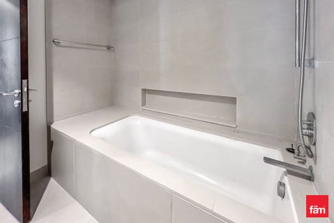 Apartment in Dubai 1 bedroom, 95.2 sq.m. № 64441 - photo 12