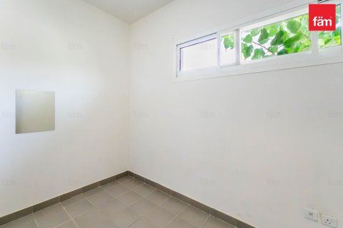 Снять в аренду таунхаус в Дубае: 3 спальни, 187.2м², № 64444 - фото 4