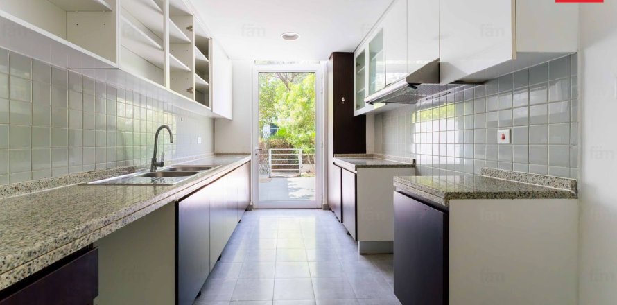 Townhouse in Dubai 3 bedrooms, 187.2 sq.m. № 64444