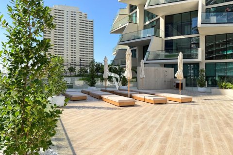 Снять в аренду квартиру в Джумейра Вилладж Серкл, Дубай: 1 спальня, 75м², № 99888 - фото 24