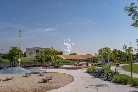 Снять в аренду таунхаус в DAMAC Hills (Akoya by DAMAC), Дубай: 3 спальни, 150м², № 99885 - фото 13