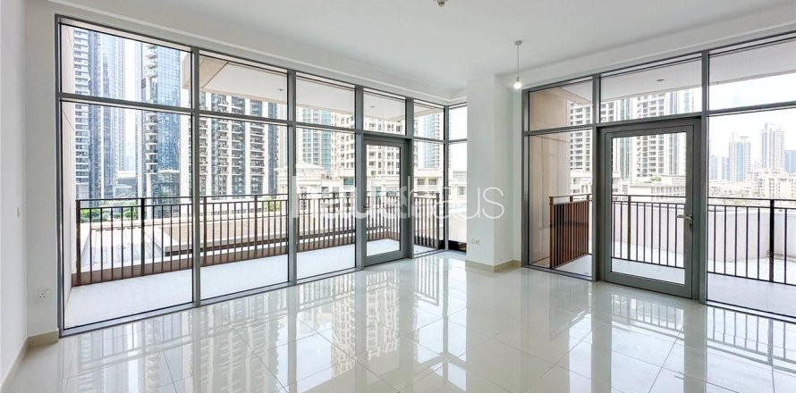 Apartment in BLVD Crescent, Downtown Dubai (Downtown Burj Dubai), Dubai 2 bedrooms, 159 sq.m. № 45084