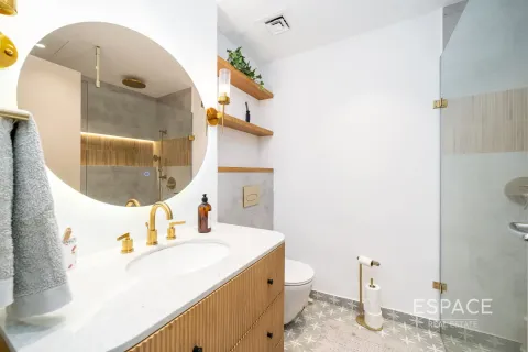 Villa in The Lakes, Dubai 3 bedrooms, 315 sq.m. № 71011 - photo 12