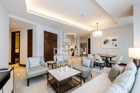 Apartamento en The Address Sky View Towers, Downtown Dubai (Downtown Burj Dubai), Dubai, 2 dormitorios, 123.47 m², № 128388 - foto 2