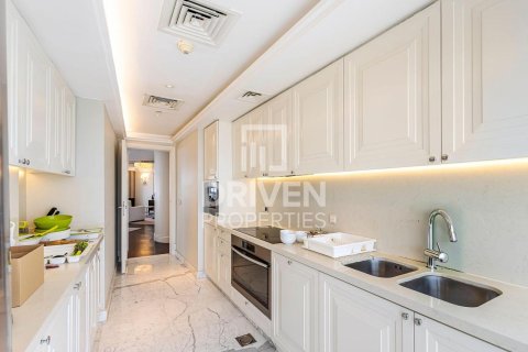 Apartment in Downtown Dubai (Downtown Burj Dubai), Dubai 4 bedrooms, 263.84 sq.m. № 128387 - photo 20