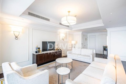 Apartment in Downtown Dubai (Downtown Burj Dubai), Dubai 4 bedrooms, 263.84 sq.m. № 128387 - photo 26