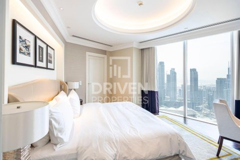 Apartment in Downtown Dubai (Downtown Burj Dubai), Dubai 4 bedrooms, 263.84 sq.m. № 128387 - photo 23