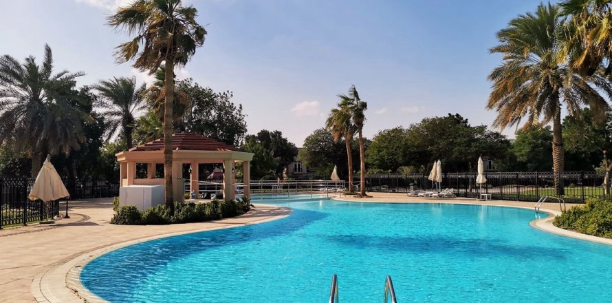 Villa à Mirdif, Dubai, 3 chambres, 220.8 m², № 111916