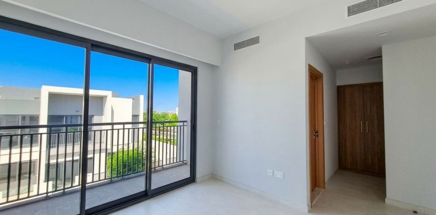 Maison de ville à Dubai, 4 chambres, 242.4 m², № 112552