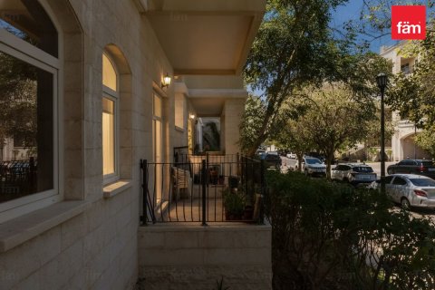 Appartement à Motor City, Dubai, 3 chambres, 187.8 m², № 112538 - photo 21