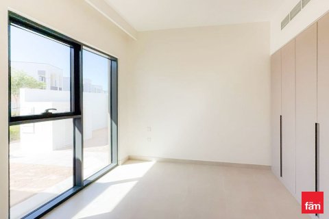 Villa à Dubai, 4 chambres, 249.2 m², № 112551 - photo 5