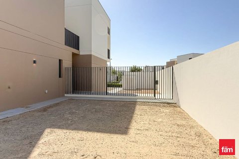 Villa à Dubai, 4 chambres, 249.2 m², № 112551 - photo 7