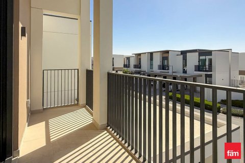 Villa à Dubai, 4 chambres, 249.2 m², № 112551 - photo 13