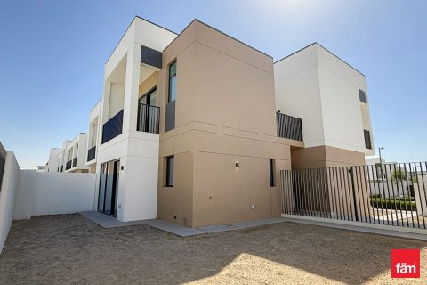 Villa à Dubai, 4 chambres, 249.2 m², № 112551 - photo 14