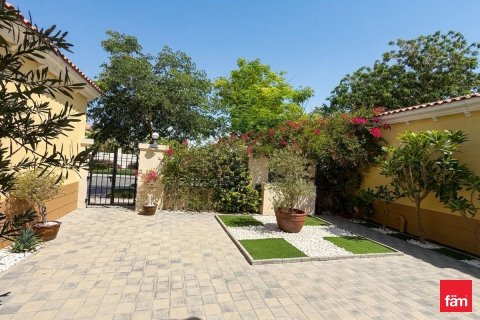 Villa à Jumeirah Park, Dubai, 3 chambres, 677.7 m², № 112540 - photo 14