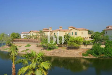 Купить виллу в Jumeirah Park, Дубай: 5 спален, 631м², № 56280 - фото 2