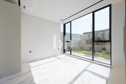 Купить виллу в Jumeirah Park, Дубай: 5 спален, 631м², № 56280 - фото 8