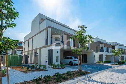 Villa à Tilal Al Ghaf, Dubai, 4 chambres, 317 m², № 24308 - photo 1