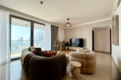 Appartement à BOULEVARD POINT à Downtown Dubai (Downtown Burj Dubai), Dubai, 3 chambres, 170 m², № 69298 - photo 3