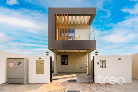 Villa in Dubai 3 bedrooms, 175.12 sq.m. № 138069