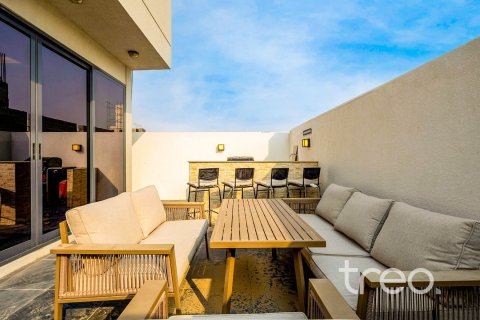 Villa in Dubai 3 bedrooms, 175.12 sq.m. № 138069 - photo 18