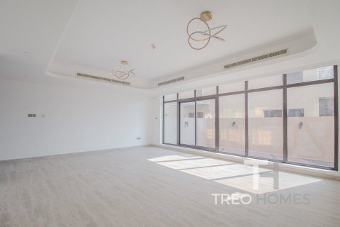 Townhouse in Jumeirah Village Triangle, Dubai 4 bedrooms, 329 sq.m. № 16792 - photo 1