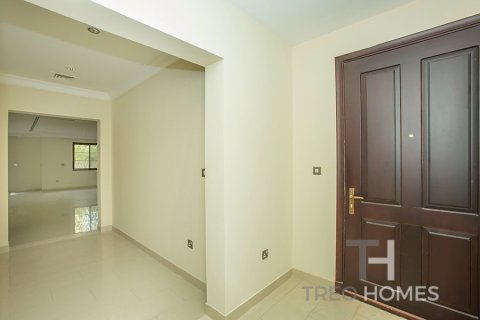 Villa in Casa, Arabian Ranches 2, Dubai 4 bedrooms, 297 sq.m. № 16789 - photo 6