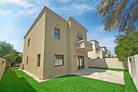 Villa in Casa, Arabian Ranches 2, Dubai 4 bedrooms, 297 sq.m. № 16789 - photo 2