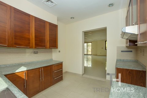 Villa in Casa, Arabian Ranches 2, Dubai 4 bedrooms, 297 sq.m. № 16789 - photo 8