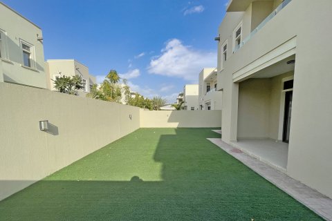 Villa in Azalea, Arabian Ranches 2, Dubai 4 bedrooms, 312 sq.m. № 16788 - photo 2