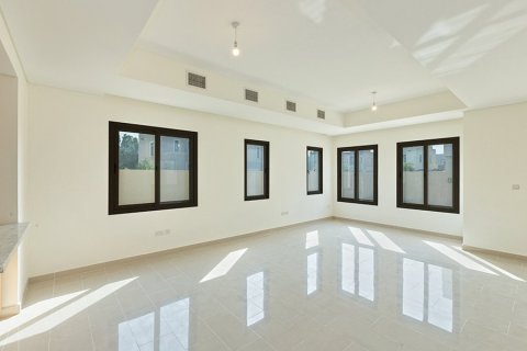 Villa in Azalea, Arabian Ranches 2, Dubai 4 bedrooms, 312 sq.m. № 16788 - photo 4