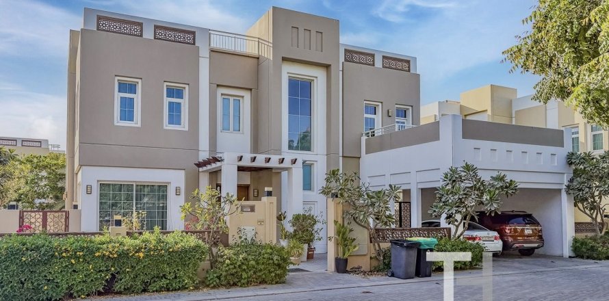 Villa à Rahat, Mudon, Dubai, 4 chambres, 636 m², № 16783